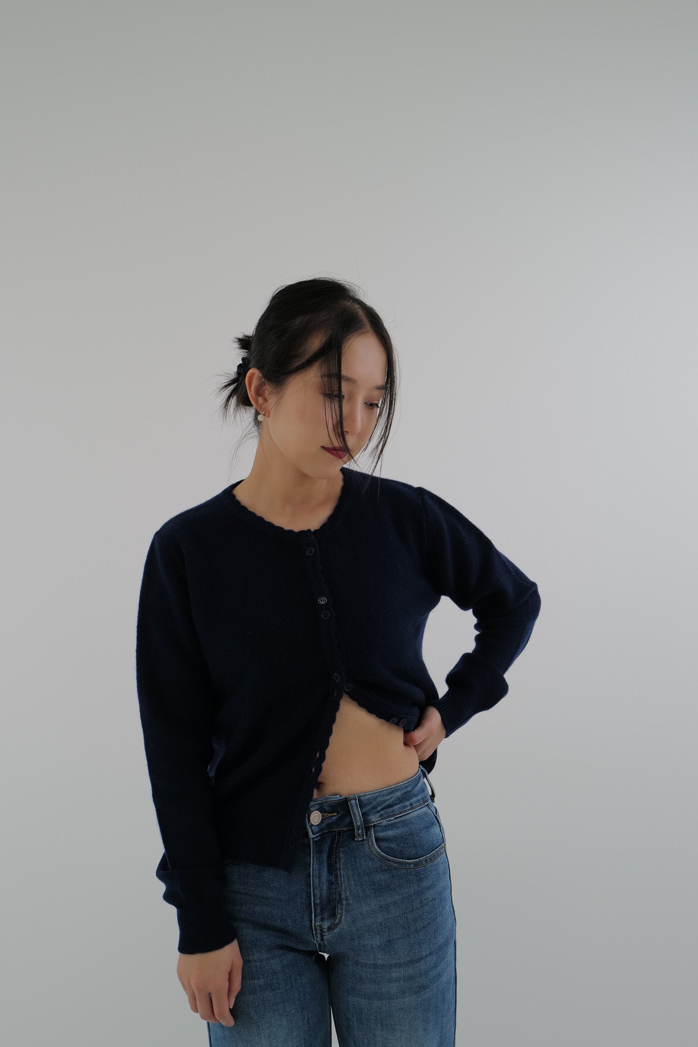 Crew-Neck Cardigan (Navy Blue)